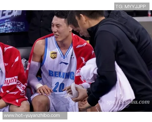 翟晓川因伤缺席附加赛首战索顿将替代杰克逊登场 翟晓川因伤缺席附加赛首战索顿将替代杰克逊登场